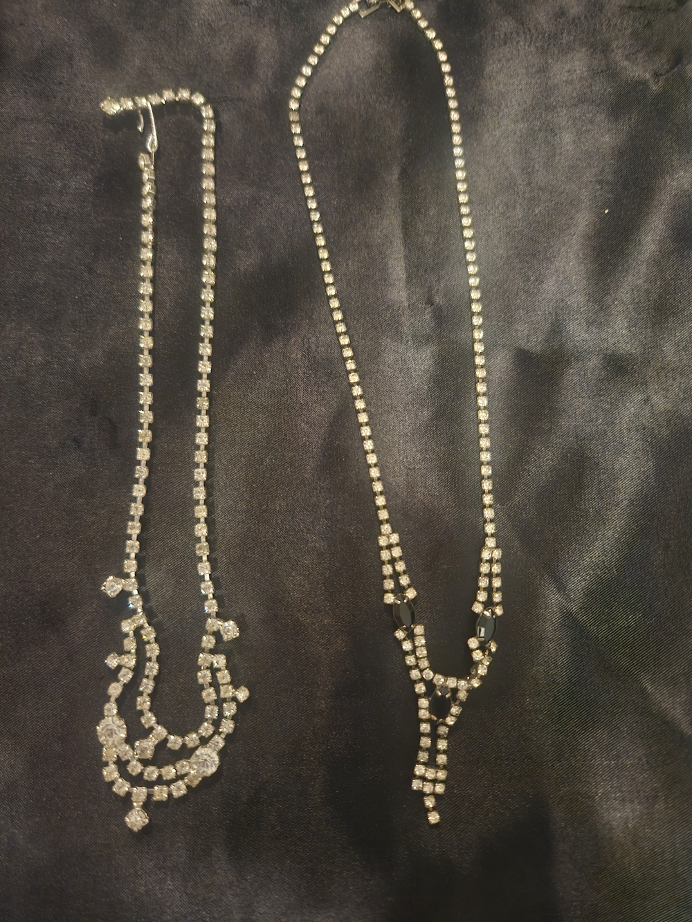 2 Crystal Drop Necklace - Elegant Rhinestone Statement Pieces